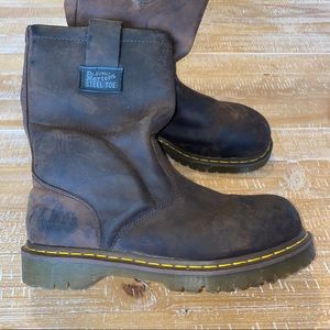 Dr martens men’s 9 brown steel toe boots